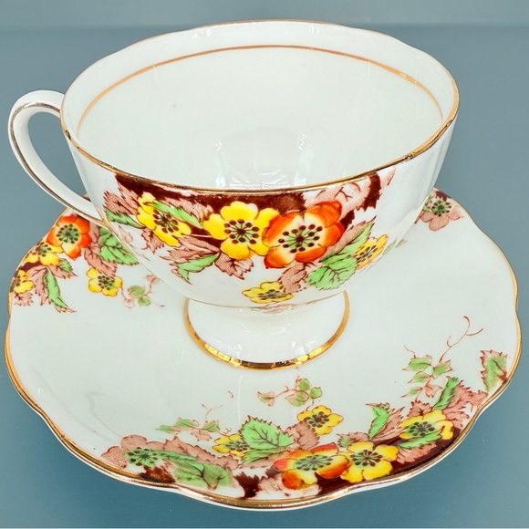 Royal Standard Cynthia Radford Bone China‎ Teacup and Saucer Set England Vintage - Picture 1 of 7